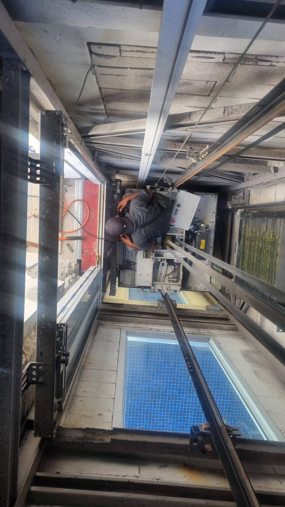 PASSENGER ELEVATOR 4